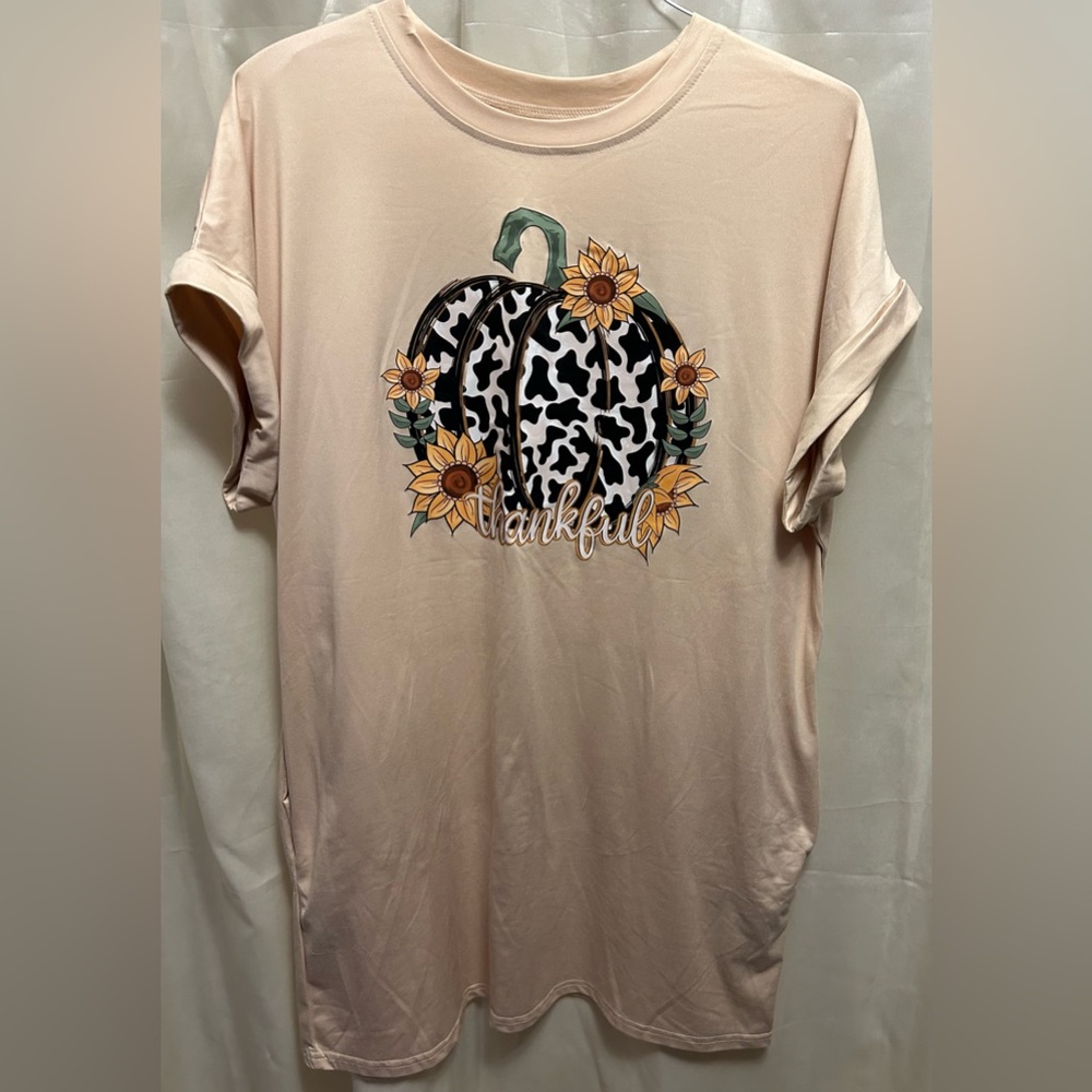 Womens short Tshirt dress with side pockets. Fall themed.
